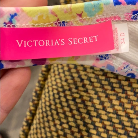 Victoria’s Secret Swim Top - Picture 3 of 3